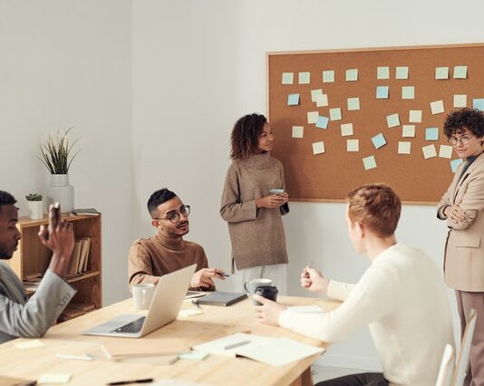Jak pozycjonować stronę firmy