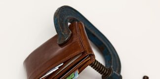 Czy zysk ze sprzedaży walut jest opodatkowany?