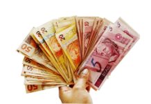 Co sprawia że płaca netto jest niższa niż płacą brutto? Co sprawia że płaca netto jest niższa niż płacą brutto?